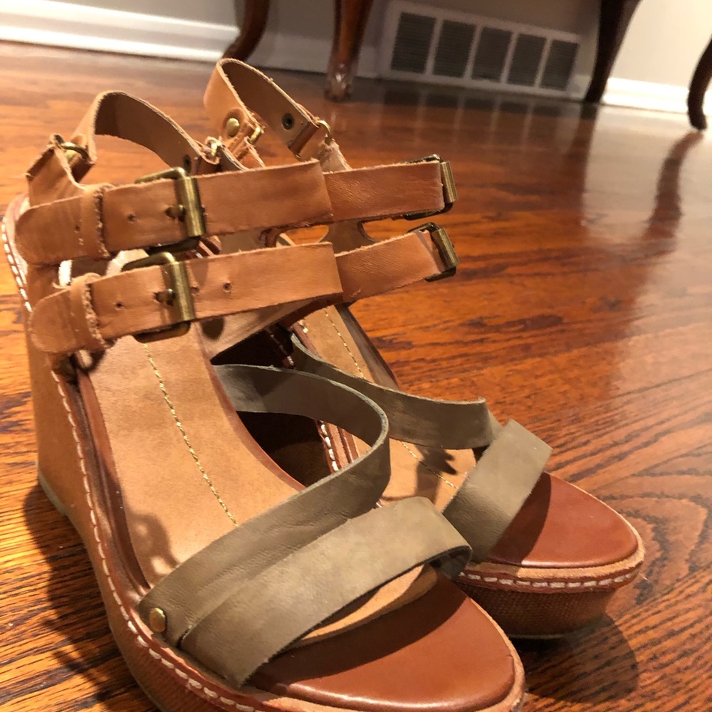 Dolce vita wedges